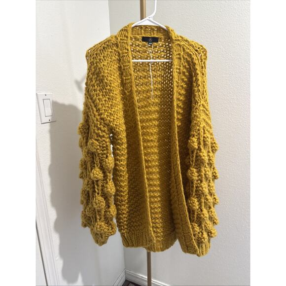Misguided Sweater Womens Small Oversized Mustard Pom Pom Sleeves Pullover NEW - Picture 2 of 6